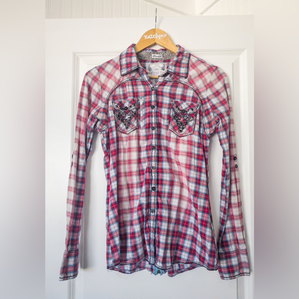 Roar Button Down